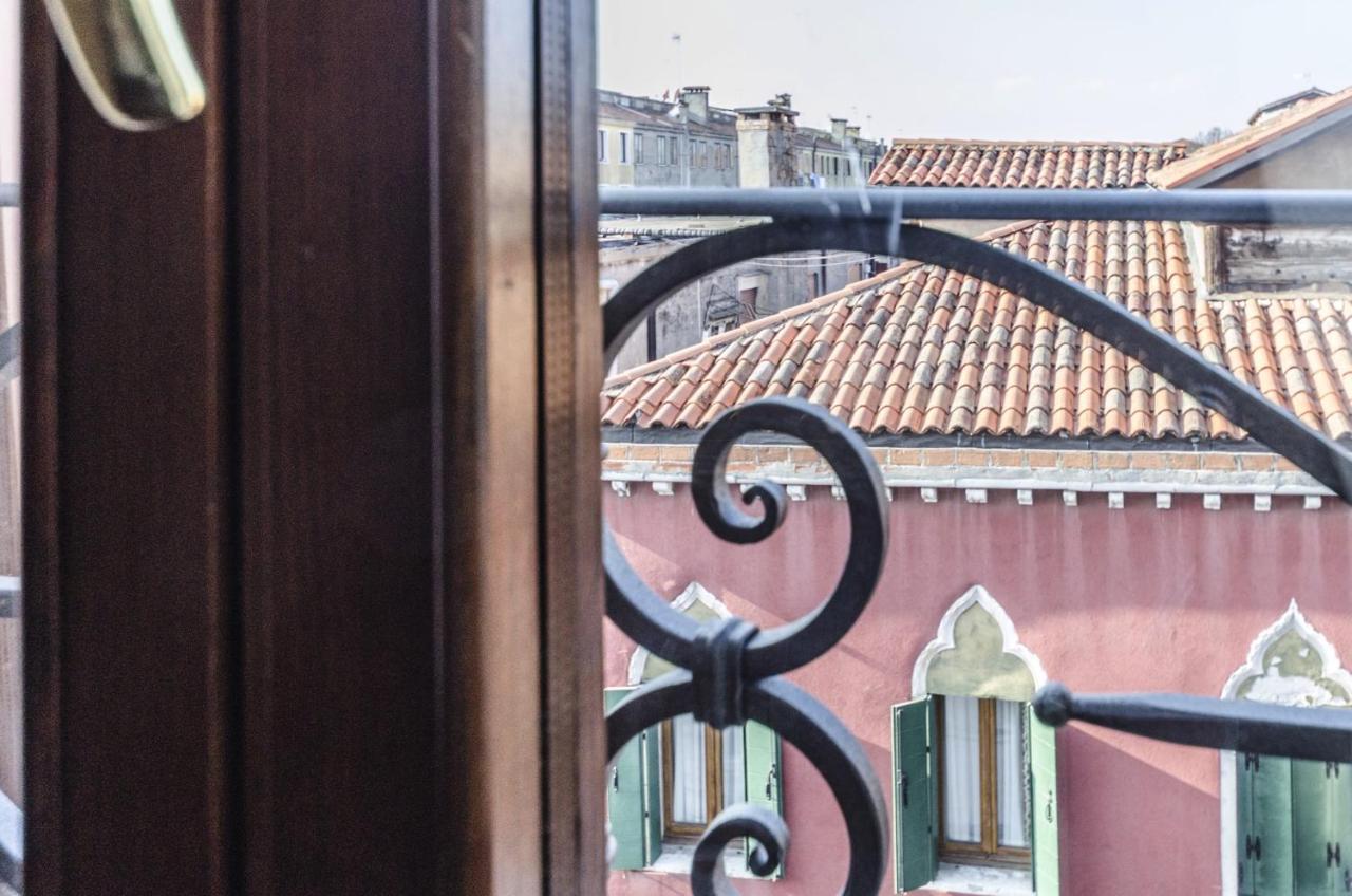Maurizio House - Near The Train Station Apartment Venice